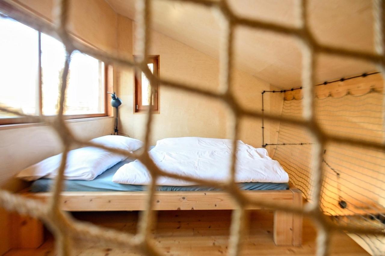 Tri Domky - Tiny Houses Depoltice エクステリア 写真
