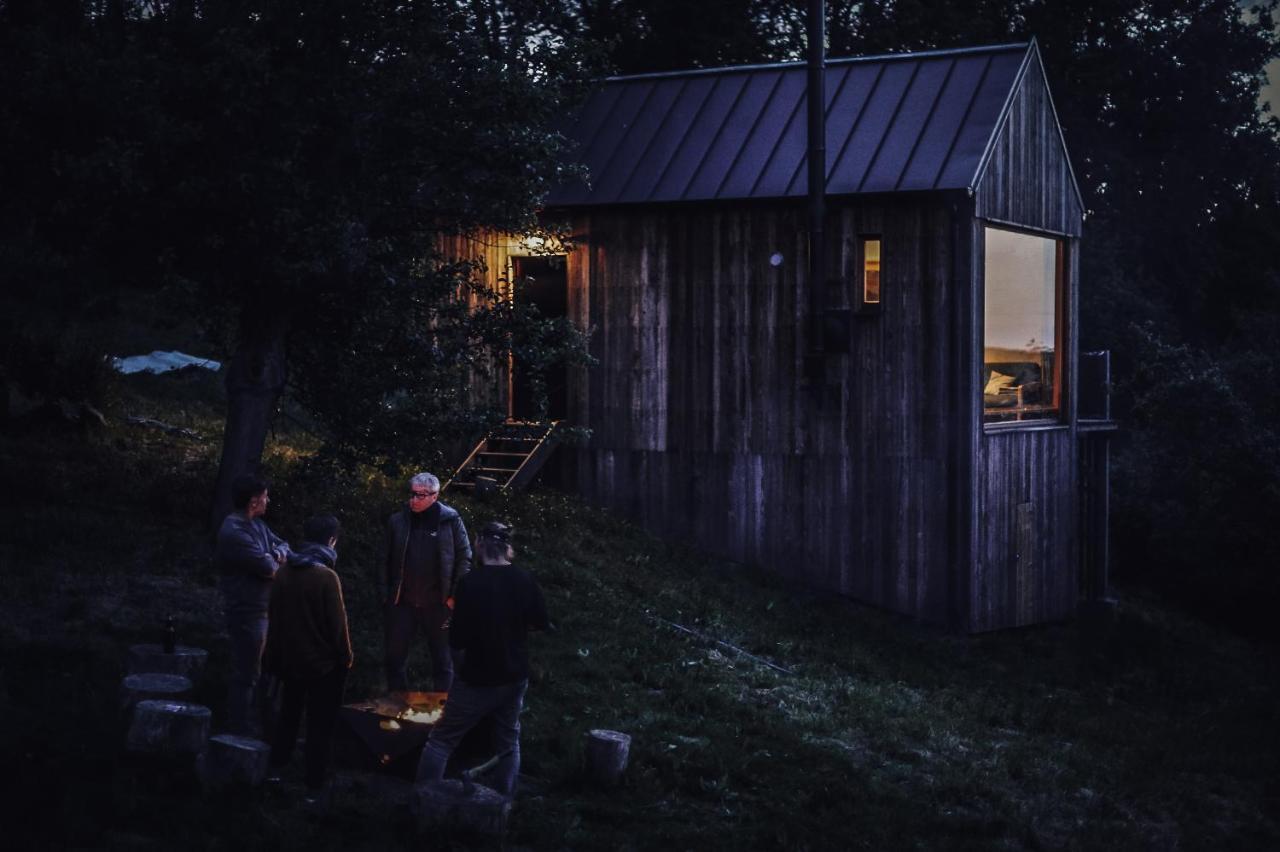 Tri Domky - Tiny Houses Depoltice エクステリア 写真