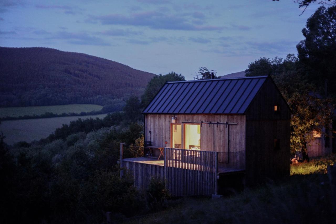 Tri Domky - Tiny Houses Depoltice エクステリア 写真